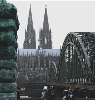 Cologne (Photo Unsplash/Leonard Muller)