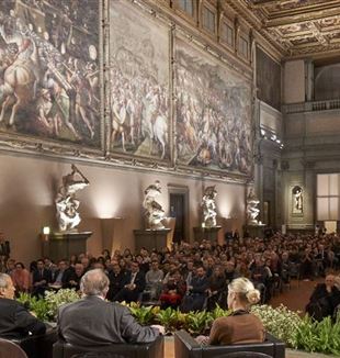 La rencontre dans le Salon des Cinq-Cents au <em>Palazzo Vecchio</em>