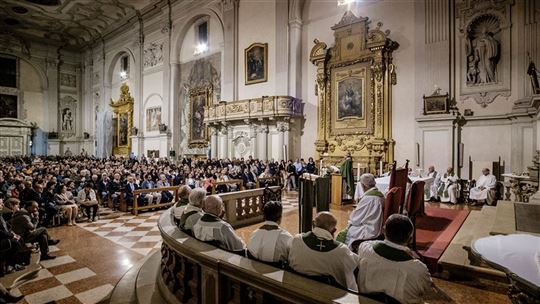 La messe pour le dixième anniversaire, célébrée par le père Julián Carrón (photo : Roberto Masi) 