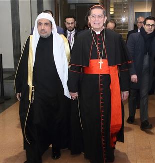 Muhammad Bin Abdul Karim Al-Issa et le cardinal Miguel Àngel Ayuso Guixot