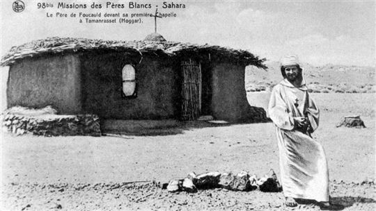 Charles de Foucauld dans le désert algérien (Photo Collection Dupondt/akg-images/Mondadori Portfolio)