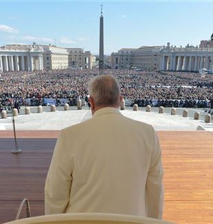 Le pape François sur la place Saint-Pierre (Photo : Catholic Press Photo)