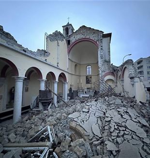 La Cathédrale d'Iskenderun après le séisme (Photo Antuan Ilgit SJ)