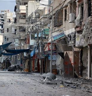 Une rue de Khan Yunis, dans la bande de Gaza (photo Bashar Taleb/APA Images/Ansa- Zumapress)