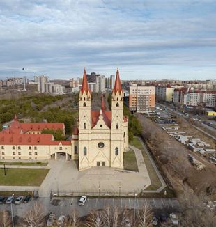  La cathédrale de Karaganda, dédiée à Notre-Dame de Fatima (Wikimedia Commons)