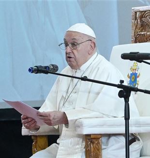 Le pape François à Port Moresby, en Papouasie-Nouvelle-Guinée (Photo Ansa/Alessandro Di Meo)